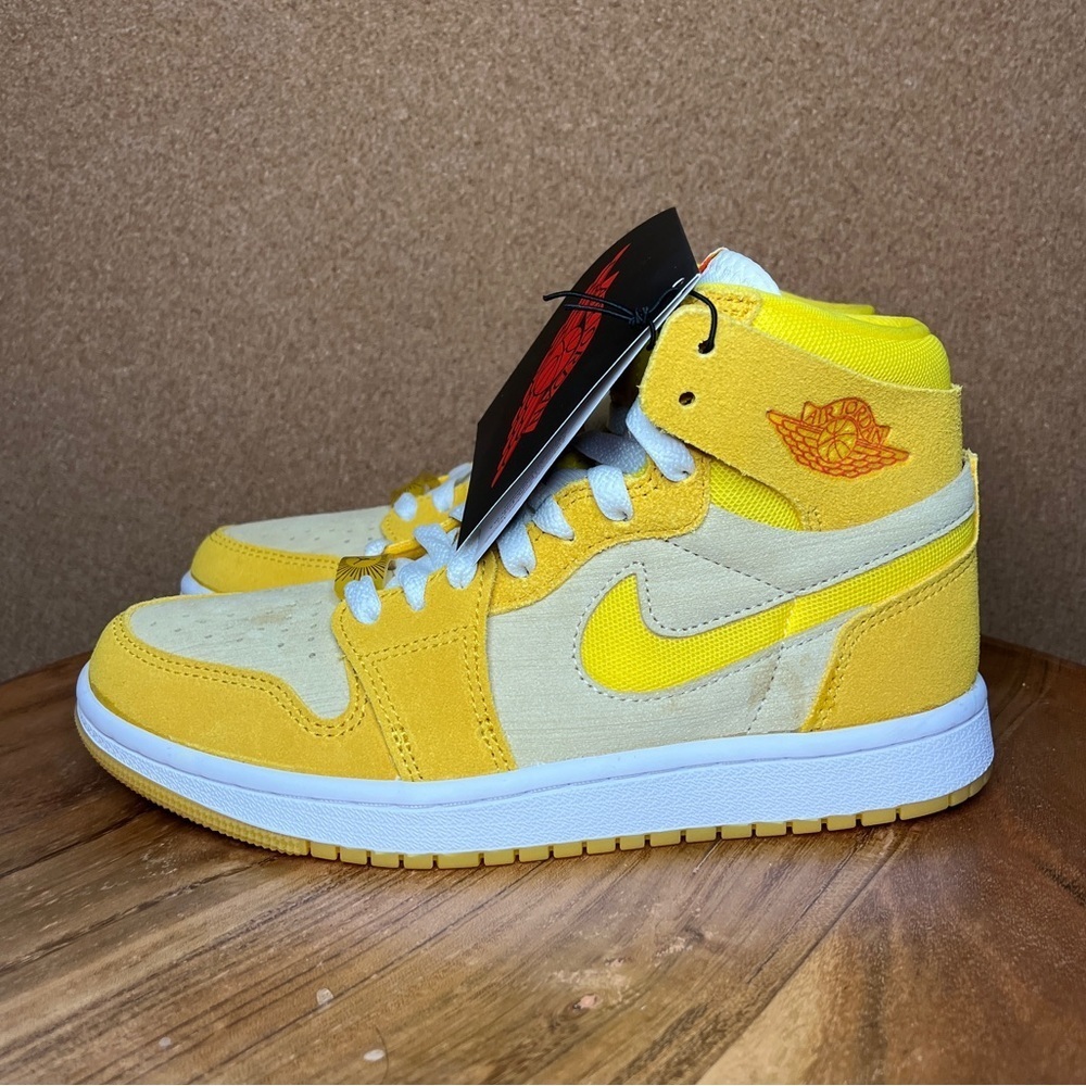 Jordan 1 high w Air Zoom cmft 2
Brand new - Picture 5 of 16